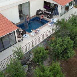 Amaruna LB, hotel v mestu Al Qarşā
