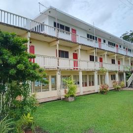 Dave Parker Eco Lodge Hotel, hotel in Apia