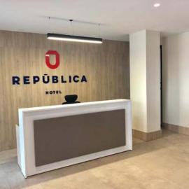 Hotel República Panamá, hotel en Panamá