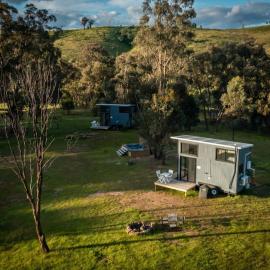 Tiny House Farmstay at Dreams Alpaca Farm - A Windeyer Outback Experience, hotel u gradu Windeyer