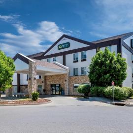 Quality Inn & Suites Manhattan, хотел в Манхатън
