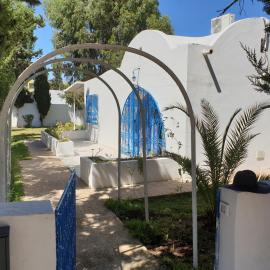Chelly Bungalow en bord de mer, מלון בנאבל