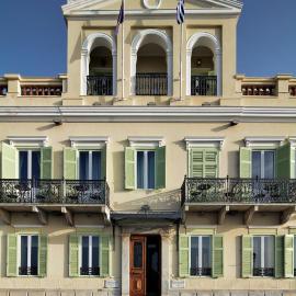 Syrou Melathron, hotel em Ermoupoli