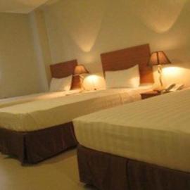 Mango Suites - Isabela, hotel em Santiago