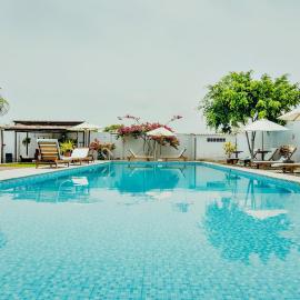 Hermosa Casa de Campo con Piscina grande en Chiclayo, ξενοδοχείο σε Ferreñafe
