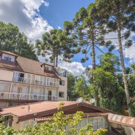 Kaliman Pousada Campos do Jordão, hotel u gradu Kampos do Žordao