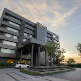 LePont Riverfront Resort Nongkhai, מלון בנונג קאי