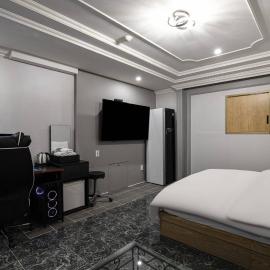 Film 372 Hotel, hotel a Seul