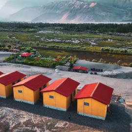 The Crescent Resort – hotel w mieście Skardu