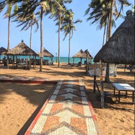 Coco Beach Chez Antoine, hotel in Lomé