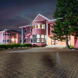 The GuestHouse Company Limited, hôtel à Lagos