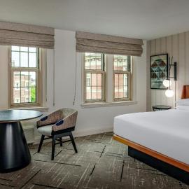 Sheraton Commander Hotel، فندق في كامبريدج