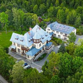 Penzión Jesenský, hotel in Tatranská Lomnica