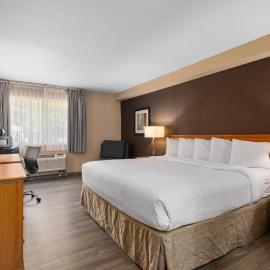 Ramada by Wyndham Portland, hotel in Portland