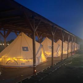 Meme Glamping, hotel v destinácii Corbu