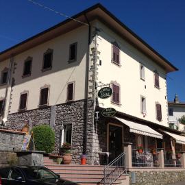 Viesnīca Albergo Elisa pilsētā Comano