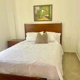 Pedros Heights 2 Bedroom & 1 Bathroom, hotel Tumonban