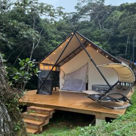 Safari Glamping By Ohana Green Home, хотел в Alto del Mamey