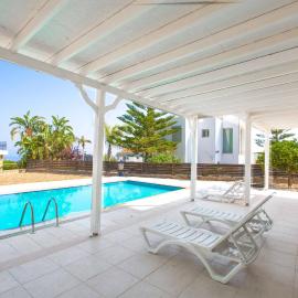 Bitter Orange Villa with Pool by HolidayKeys, hotel a Kyrenia