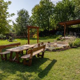 Táborisko Bojnice - Camping - miesta pre stany, hotelli kohteessa Bojnice