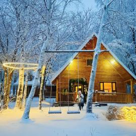 Yabuli QuShe Four seasons Private Lakefornt B&B, ξενοδοχείο σε Xinhua