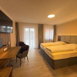 Zur Post Wellness und Sporthotel, hotel v destinácii Tännesberg
