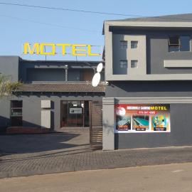 Dobsonville Motel, hôtel à Soweto