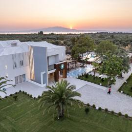 The Mini Resort