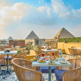 Cleo Patra Pyramids Tower Inn, hotel Banī Ghālib városában