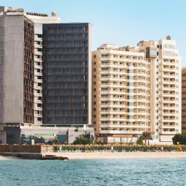 Wyndham Garden Ajman Corniche, khách sạn ở Ajman
