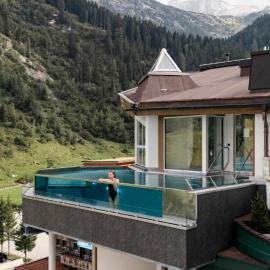 Hotel Neuhintertux 4 Sterne superior