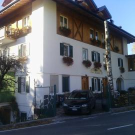 Agri-park Casa Miramonte, Hotel in Ronzone