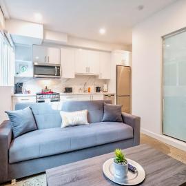 Corktown Comfort Basement Suite Downtown Stay, hotel a Toronto
