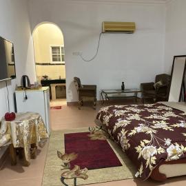 Simple Beach Stay 100m to Dahariz Beach Salalah, khách sạn ở Salalah