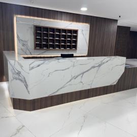 Hôtel la marina, отель в Эль-Хосейме