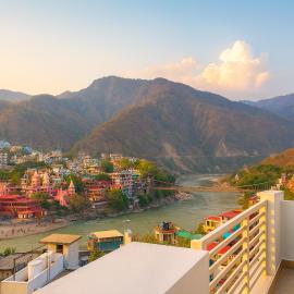 Around stays by the Ganges, hotel em Rishikesh