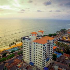 Global Towers Hotel & Apartments, hotel i Colombo