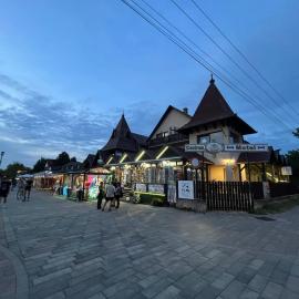 Centrum Motel, hotel di Balatonfenyves