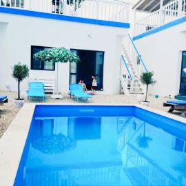 Sunshine Bungalow, ξενοδοχείο σε Schitul