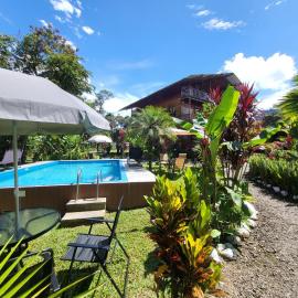 Mindo Green House, hotel din Mindo