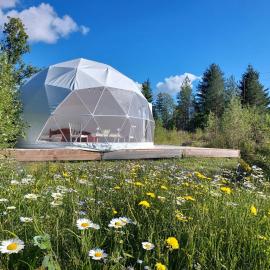 Bubble House glamping telk, hotel em Sõmeru