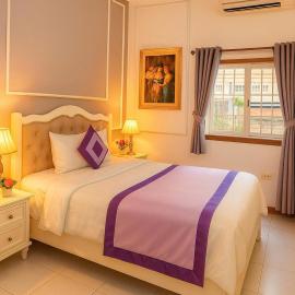 Hanoi 0riental Hotel and Travel
