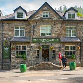 The Swallow Falls Inn - The Inn Collection Group, hotel u gradu 'Betws-y-coed'
