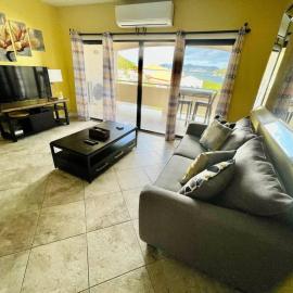 나사렛에 위치한 호텔 Couples Getaway 1bed 1bath Condo In Red Hook