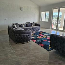 Toafa Elidad Airport Lodge, hotell 