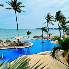 Los Picos Hotel & Suites Bucerias, hotell i Bucerías
