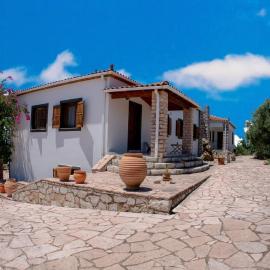 Terra Ionian, hotel i Áyios Ilías