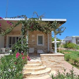 Bungalow Praia de Chaves Sol & Mar, ξενοδοχείο σε Cabeçadas