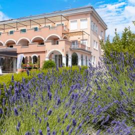 Hotel Kanajt