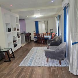 Le Champ des Roseaux - Kotto Douala, hotell i Douala
